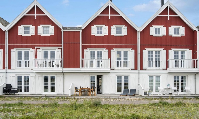 Nykobing Sjaelland Apartment | Beach front apartment in Nykøbing Sj