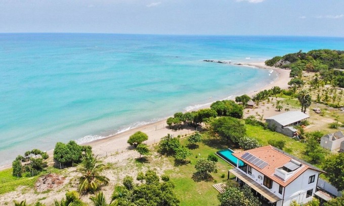 Kuchchaveli Villa | Beach Front Villa in Nilaveli, Trincomalee, Sri Lanka