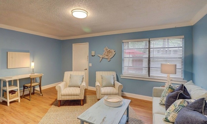 Palmetto Dunes House | Beach Getaway 2BR w/Pool + Modern Comforts