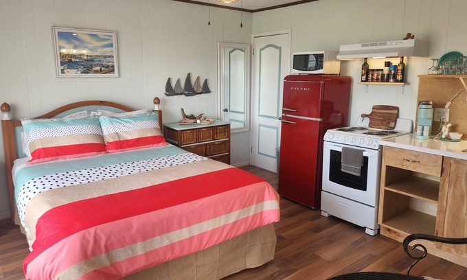 North Lake Apartment | Beach Motel in Prince Edward Island...Full Kitchen Suite with Adjoining Rooms