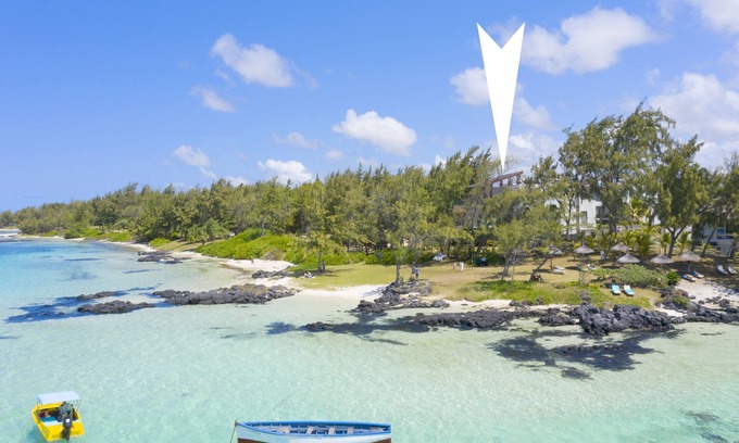 Belle Mare Apartment | Beach Penthouse Belmare Pied Dans L'eau