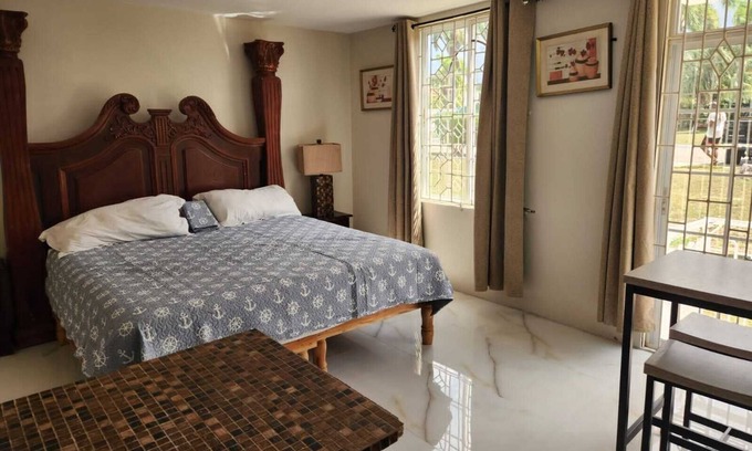 St.Bran's Burg Apartment | Beach Time Studio at Seacastles