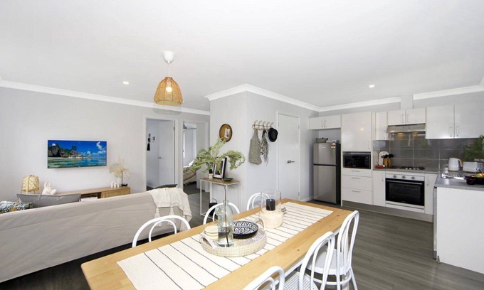 Ettalong Beach House | Beach Vibes @ Ettalong Beach