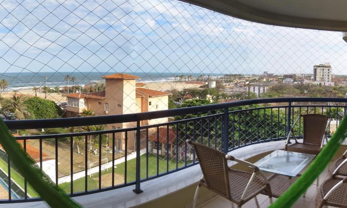 Praia do Futuro II Apartment | Beach Village Residence