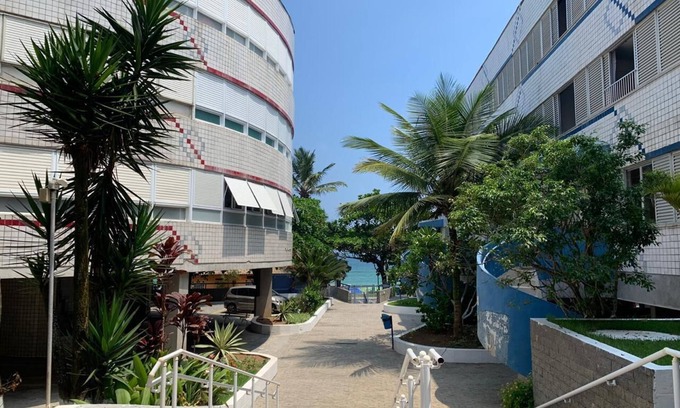 Tombo Apartment | Beachfront Apartment - On the best beach in Guarujá