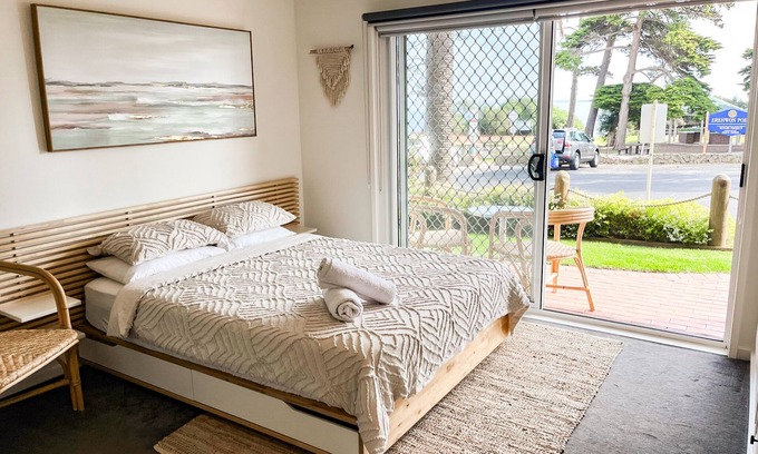 Cowes Apartment | Beachfront Bliss Apartment with Ocean Views & Private Patio
