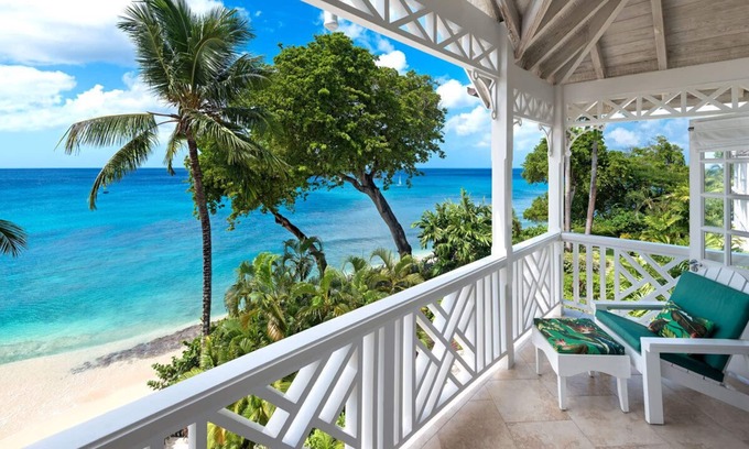 Old Trees Bay House | Beachfront Bliss with Plunge Pool - Seashells
