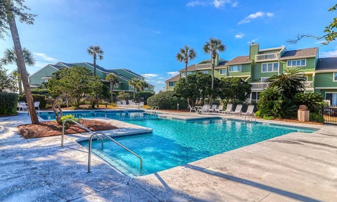 Isle of Palms Condo | Beachfront Dream! Ideal Corner Unit, Patio, Direct Beach Access, Communal Pool - 12A Mariner's Walk