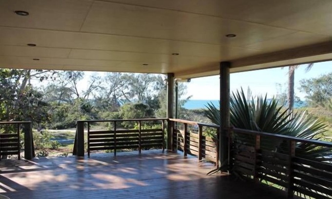Emu Park House | Beachfront Fisherman's