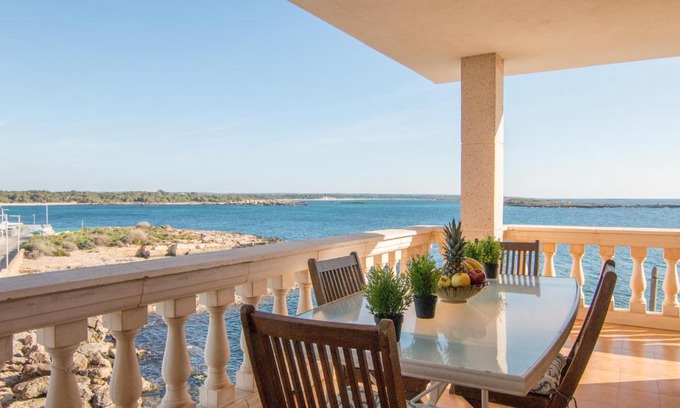 Colonia Sant Jordi Apartment | Beachfront holiday apartment Lotja 7 - Grupo Berna