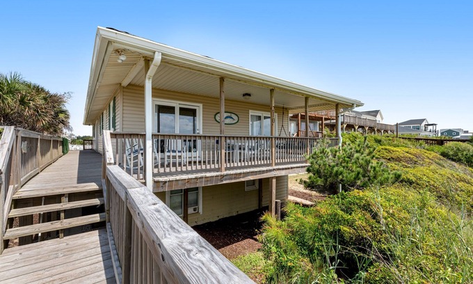 Holden Beach House | Beachfront home with WiFi, patio, central AC & private washer/dryer