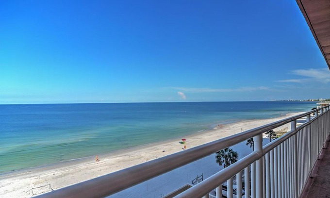 Sunset Beach Apartment | Beachfront St Petersburg Condo with Community Pool!