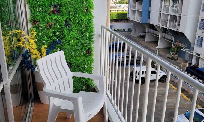 Isla Verde Apartment | Beachside Bliss: Cozy Studio in Isla Verde with Pool, WiFi & Parking!