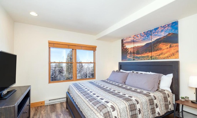 Mountain Village Hotel | Bear Creek Lodge 309C by Alpine Lodging Telluride