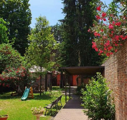Ferrara Historic Centre Apartment | BeatrixHome Oasi verde in città