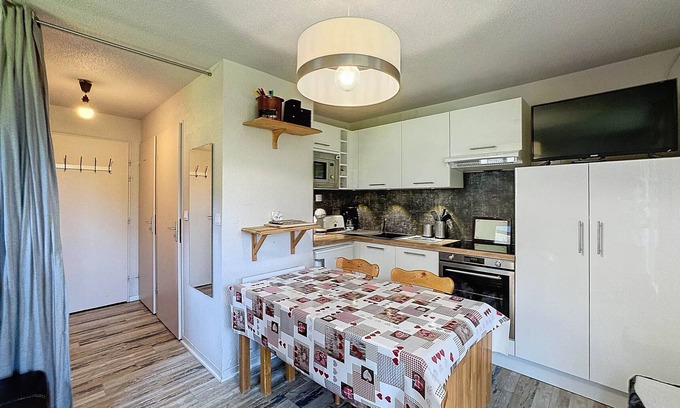 Les Bruyeres Apartment | Beautiful 1BR 4 pers 24m² ski-in/ski-out, perfect for vacation