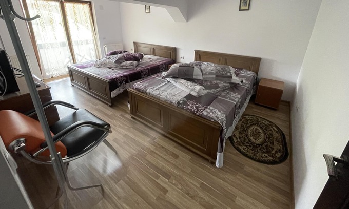 Gura Humorului Apartment | Beautiful 2-Bed Apartment in Gura Humorului