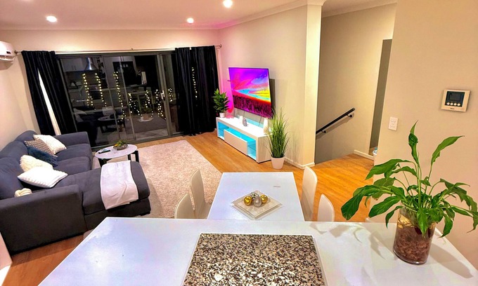 Mandurah Apartment | Beautiful 2 bedroom apartment in Mandurah only 5 mins from foreshore and beach!