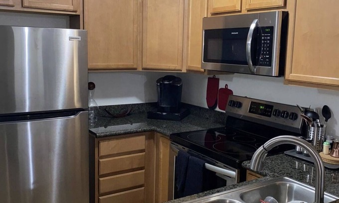 Spring Valley Condo | Beautiful 2bed 2bath condo