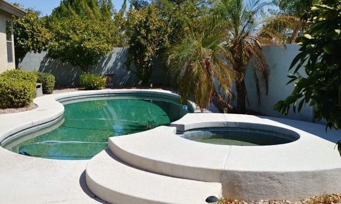 Royal Ranch House | Beautiful 4 bedroom Home complete with Heated Pool & Spa