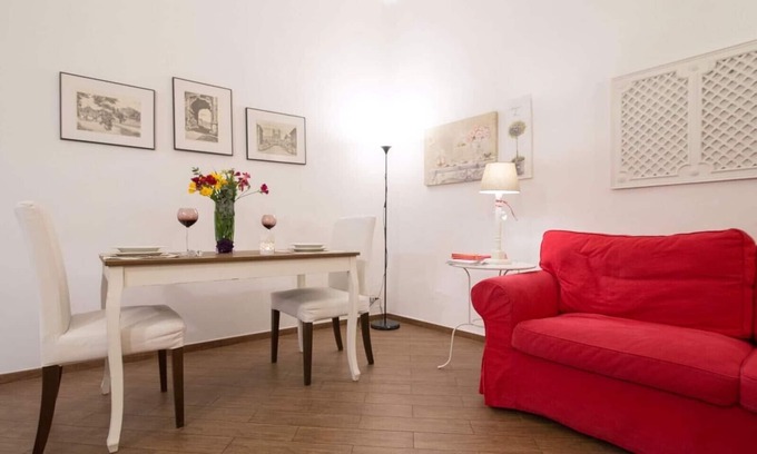 Vatican Apartment | Beautiful and comfortable apartment in the center close to S.Peter square