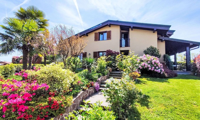 Villa Guardia Apartment | Beautiful apartment for 5 people with WIFI, A/C, TV, balcony and panoramic view
