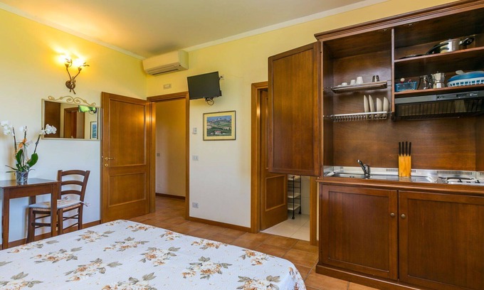 Cerreto Guidi Apartment | Beautiful apartment for 2 guests with A/C, pool, WIFI, TV and pets allowed