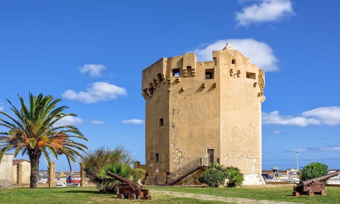Porto Torres Apartment | Beautiful apartment for 3 guests with A/C, WIFI, TV and terrace