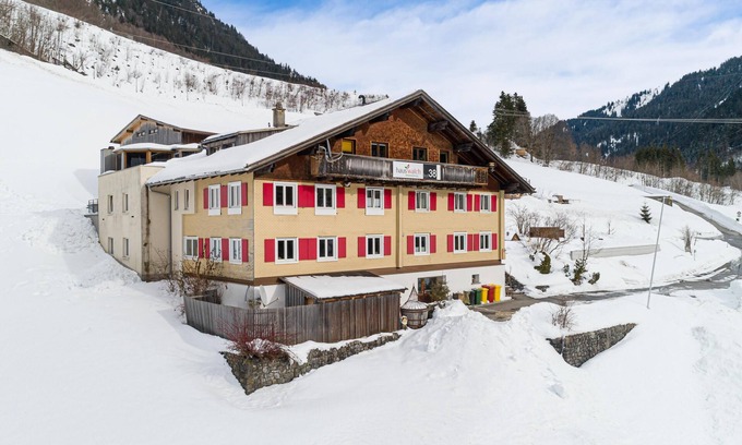 Kloesterle am Arlberg Apartment | Beautiful apartment at the foot of the Arlberg