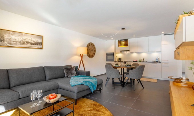 Blausee Apartment | Beautiful apartment for 4 people with WIFI, TV, balcony and panoramic view