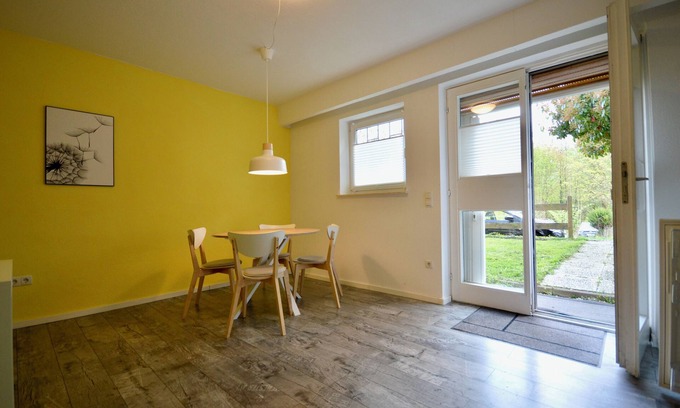 Harleshausen Apartment | Beautiful apartment directly on the green belt near Elena Clinic