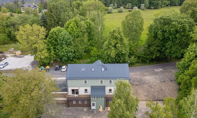 Hrensko Apartment | Beautiful apartment for 6 people with WIFI, TV, patio and pets allowed