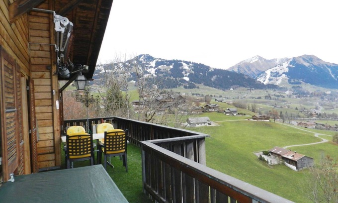 Saanen Apartment | Beautiful apartment for 6 guests with WIFI