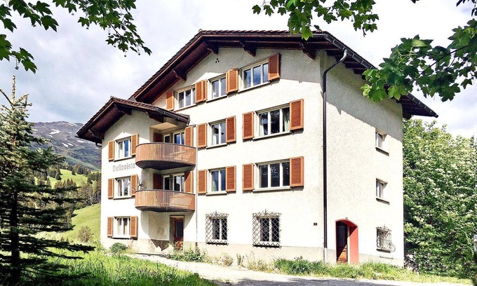 Parpan Apartment | Beautiful apartment for 6 guests with WIFI, TV and balcony