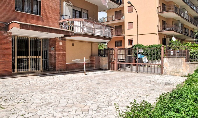 Formia Apartment | Beautiful apartment for 8 people with WIFI, A/C, TV, balcony and pets allowed