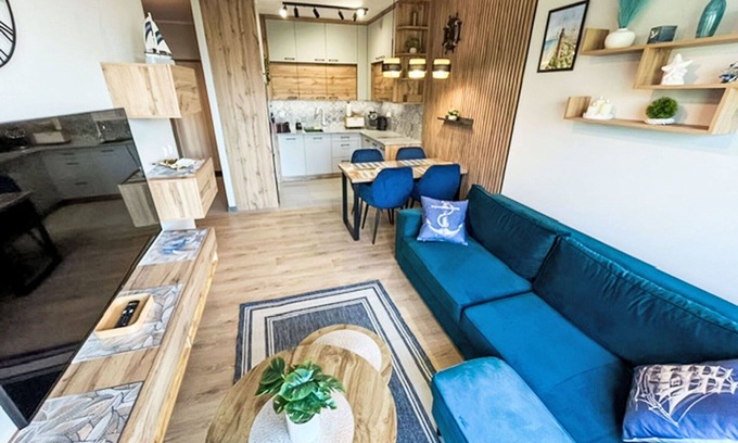Gaski Apartment | Beautiful apartment for 4 people with pool, WIFI, hot tub, TV and balcony