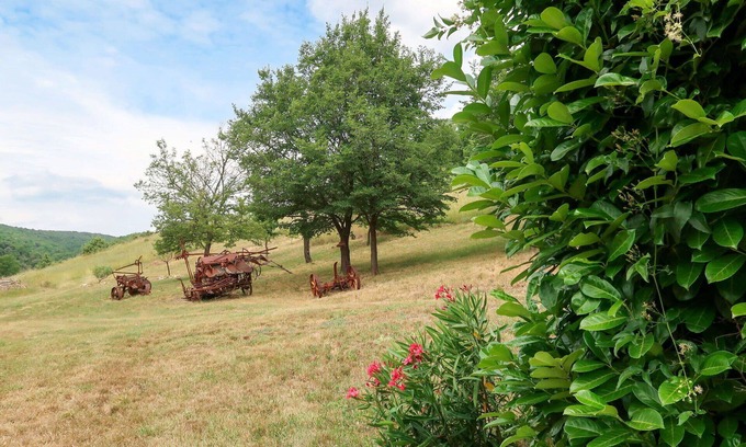 Puimichel Villa | Beautiful apartment in villa for 2 people with WIFI, patio, pets allowed and panoramic view