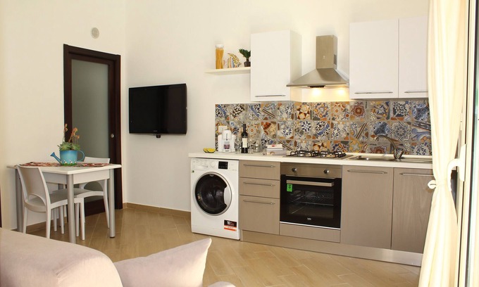 Capaci Apartment | BEAUTIFUL APARTMENT furnished and equipped with WI-FI and AIR CONDITIONING!