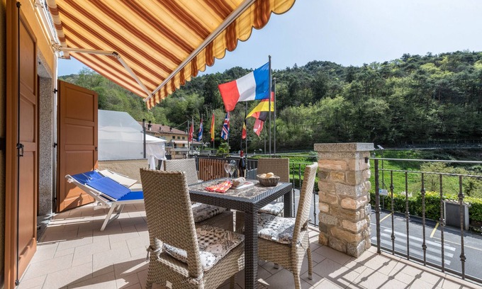 Tremosine Apartment | Beautiful Apartment “Residence Tatiana A4” with Pool, Terrace