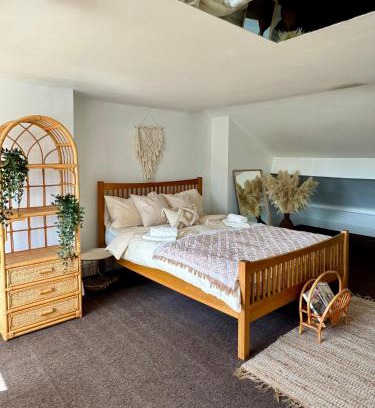 Erdington House | Beautiful Bohemian Double Bedroom in Birmingham