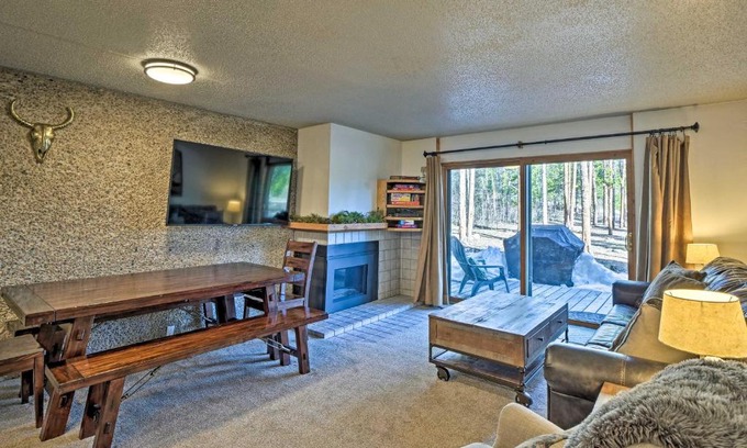 Breckenridge House | Beautiful Breck Townhome with Pool 1 Mi to Main St!