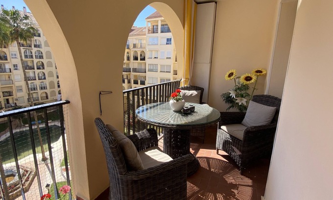 Fuengirola Apartment | Beautiful central apartment with communal pool