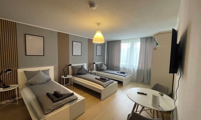 Ludwigshafen-Friesenheim Apartment | Beautiful apartment for up to 5 people