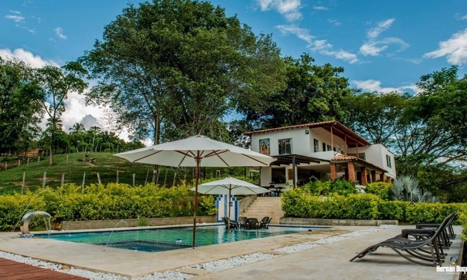 Olaya House | Beautiful farm with pool located in Sopetrán