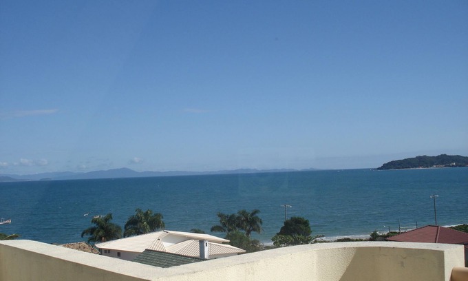 Cachoeira do Bom Jesus Apartment | Beautiful Furnished Penthouse Beautiful Ocean View-2 Dorm/1Suite-Garage-50m from the sea