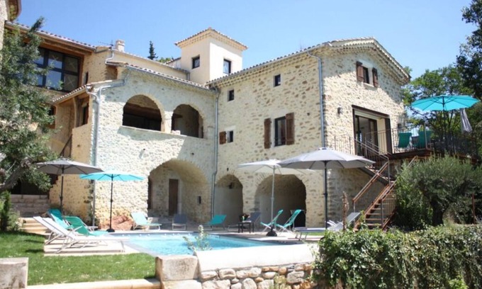 Vallon-Pont-d'Arc Cottage | BEAUTIFUL GITE CENTRUM OF VALLON PONT D'ARC-cleaning and linen included