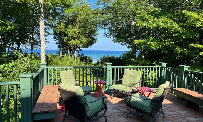 Harbor Springs House | Beautiful Goodhart Home on Lake Michigan along The Tunnel of Trees