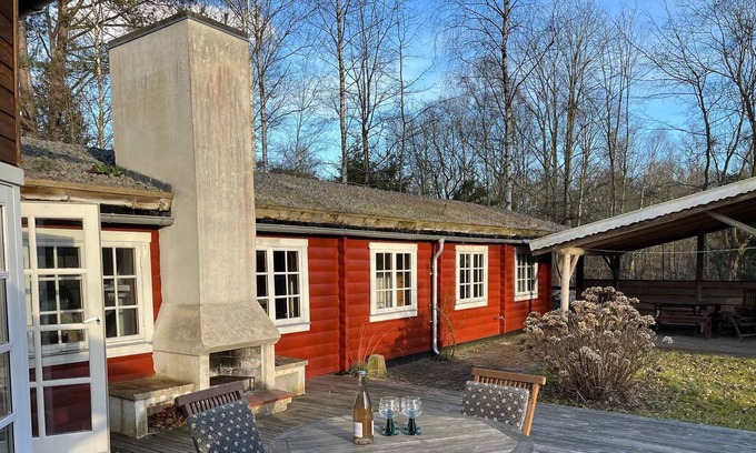 Strøby Ladeplads House | Beautiful holiday home in the forest and near the water