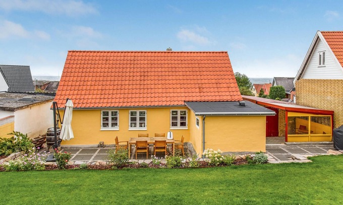 Tejn House | Beautiful home in Allinge with WiFi