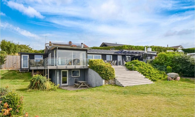 Egsmark Strand House | Beautiful Home In Ebeltoft